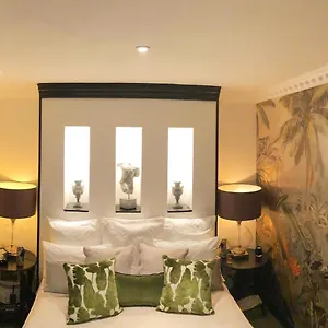 https://villa-maolo-2.fr-provencehotel.com
